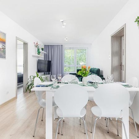 Апартаменты Apartament Deluxe Platany C38 By Renters Колобжег Экстерьер фото