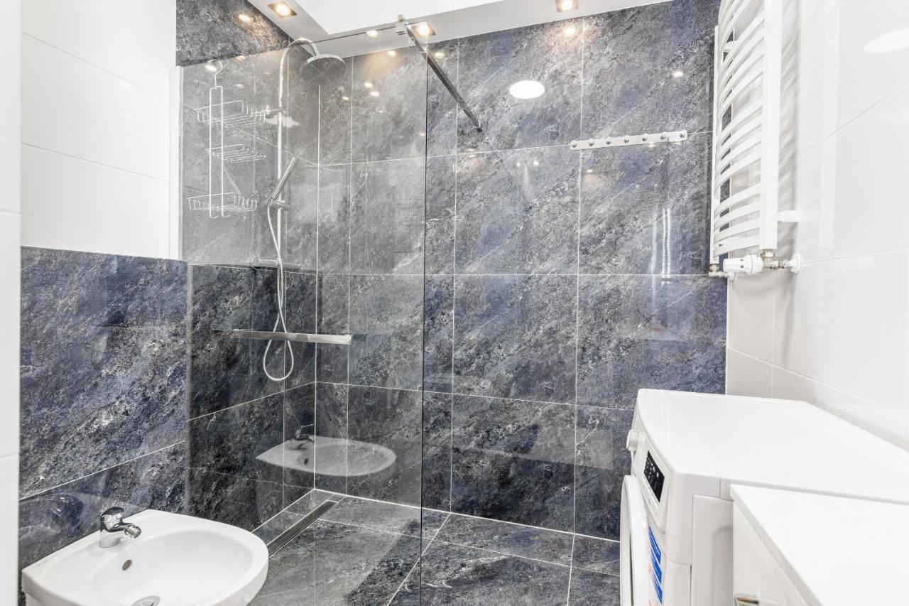 Апартаменты Apartament Deluxe Platany C38 By Renters Колобжег Экстерьер фото