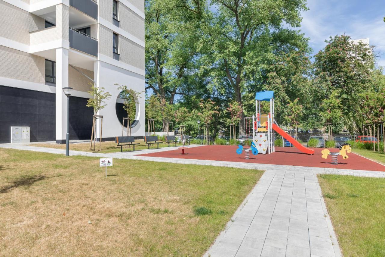 Апартаменты Apartament Deluxe Platany C38 By Renters Колобжег Экстерьер фото
