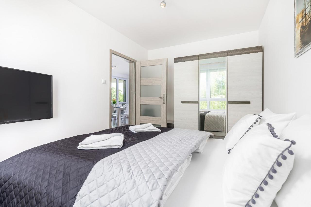 Апартаменты Apartament Deluxe Platany C38 By Renters Колобжег Экстерьер фото
