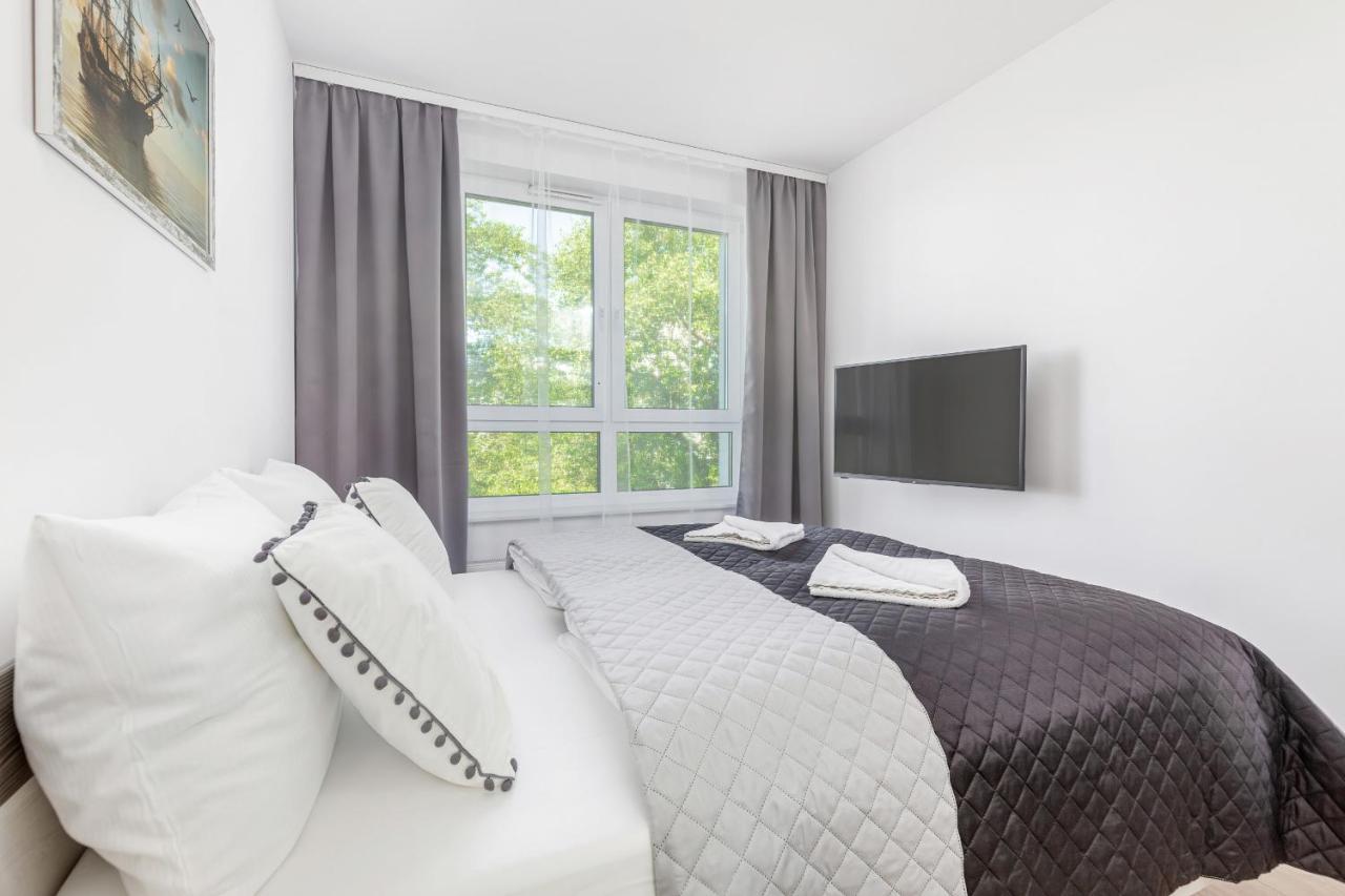 Апартаменты Apartament Deluxe Platany C38 By Renters Колобжег Экстерьер фото